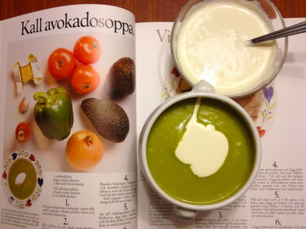 kall avokadosoppa